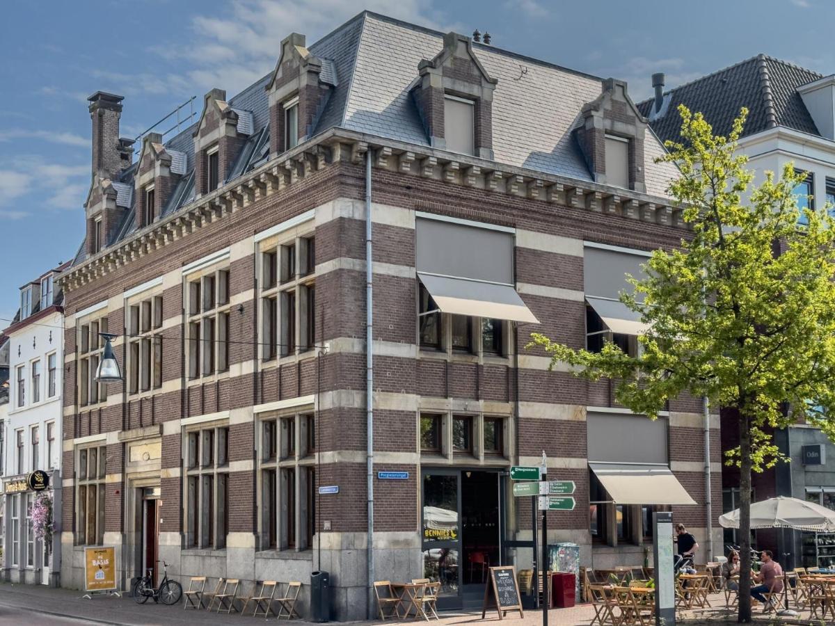 Hostel & Bar De Basis 兹沃勒 外观 照片